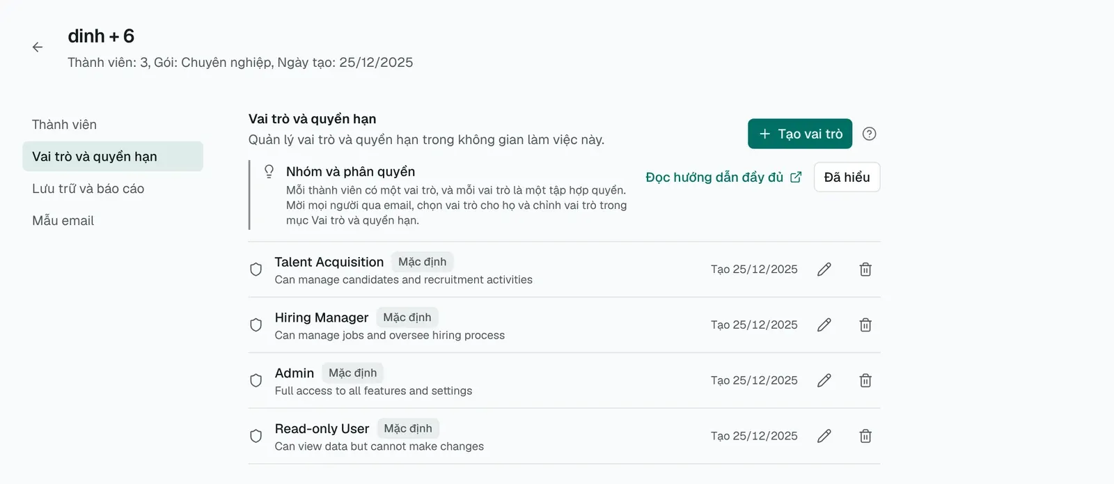 Tab Vai trò và quyền hạn liệt kê Talent Acquisition, Hiring Manager, Admin và Read-only User, mỗi vai trò có nhãn mặc định